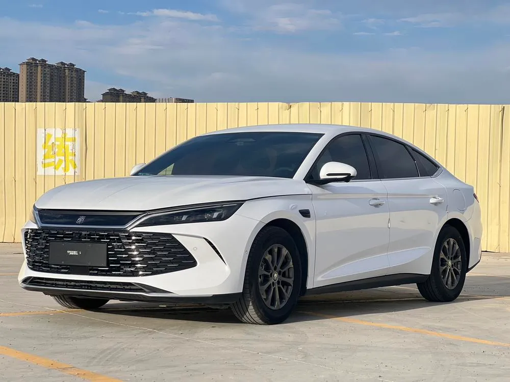 BYD Qin L DM, 2025