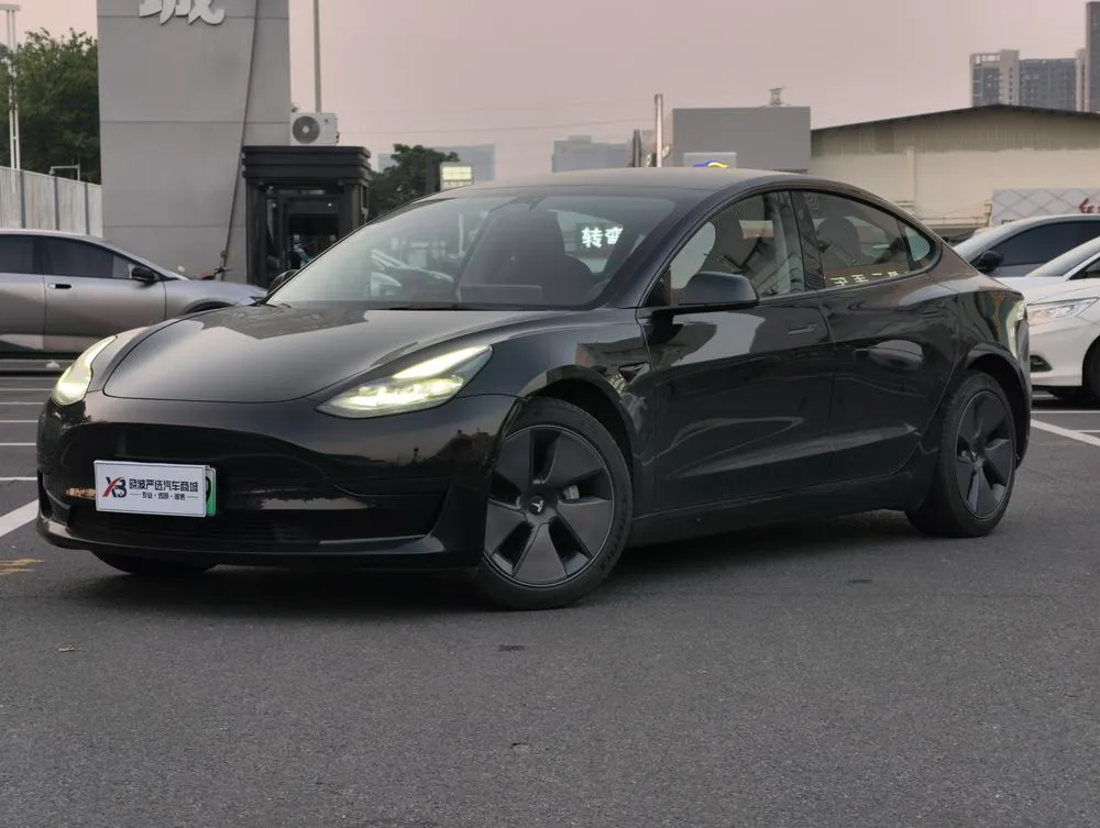 Tesla Model 3, 2022