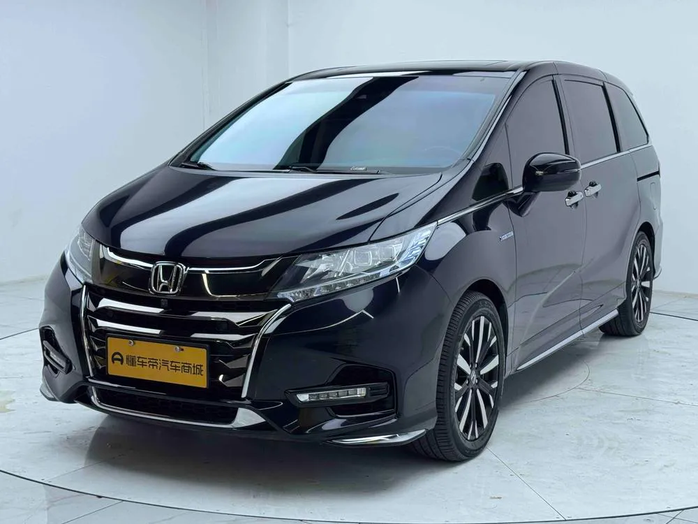 Honda Odyssey 2.0L Sharp · Refined Edition, 2019 — фото 1