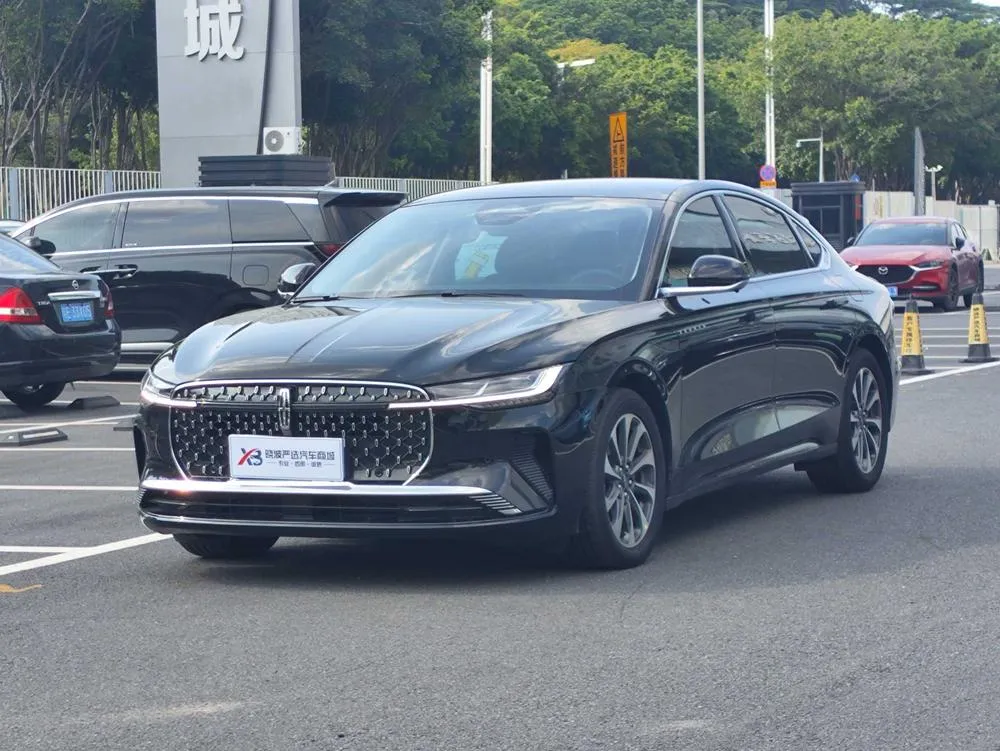 Lincoln Z, 2025