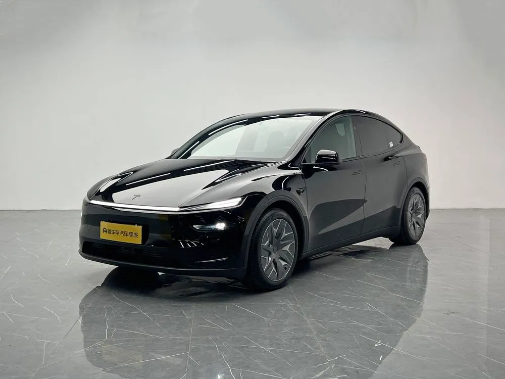 Tesla Model Y L, 2026