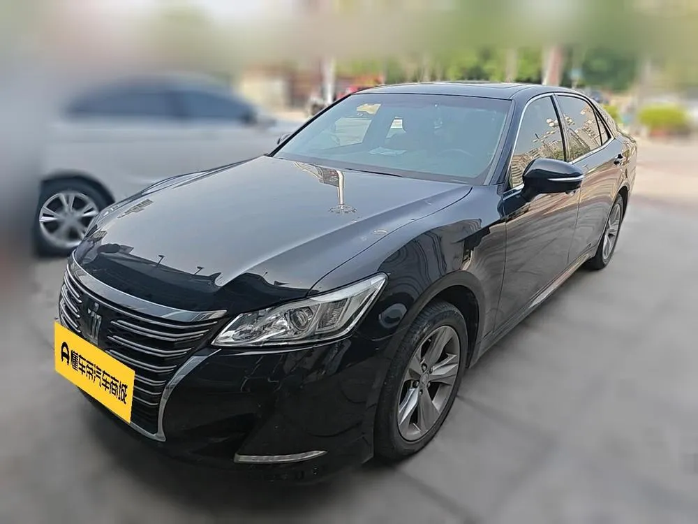 Toyota Crown 2.5L Smart Edition, 2015 — фото 1