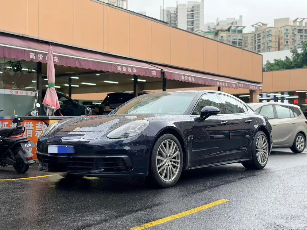 Porsche Panamera, 2019