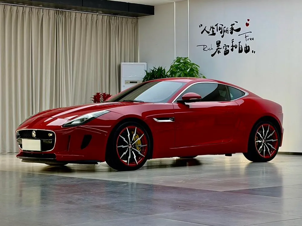 Jaguar F-TYPE, 2015