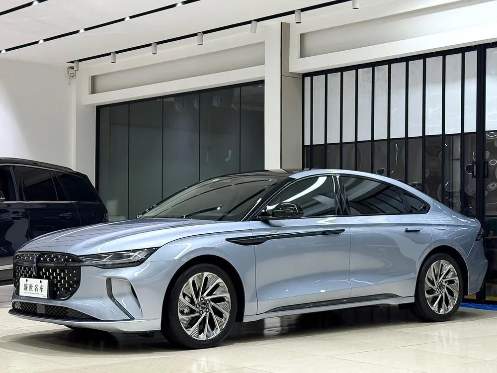 Lincoln Z, 2024
