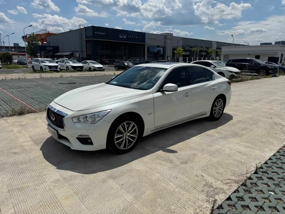 Infiniti Q50L, 2021