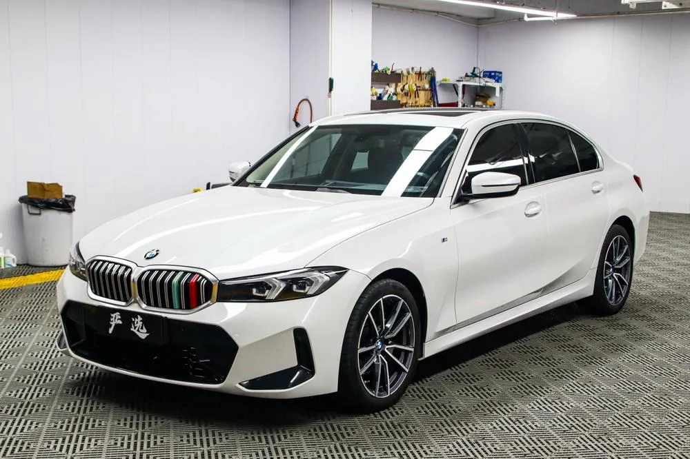 BMW 3-Series, 2023