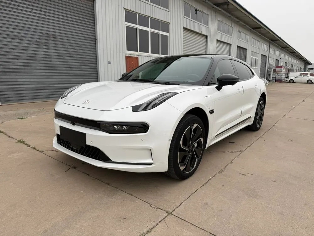 Zeekr 001 Extended Range Dual Motor YOU Edition, 2022 — фото 1