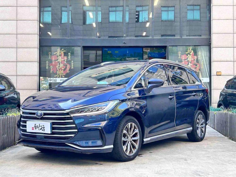 BYD Song MAX Upgraded Edition 1.5T Auto Luxury Version 6 Seater, 2021 — фото 1