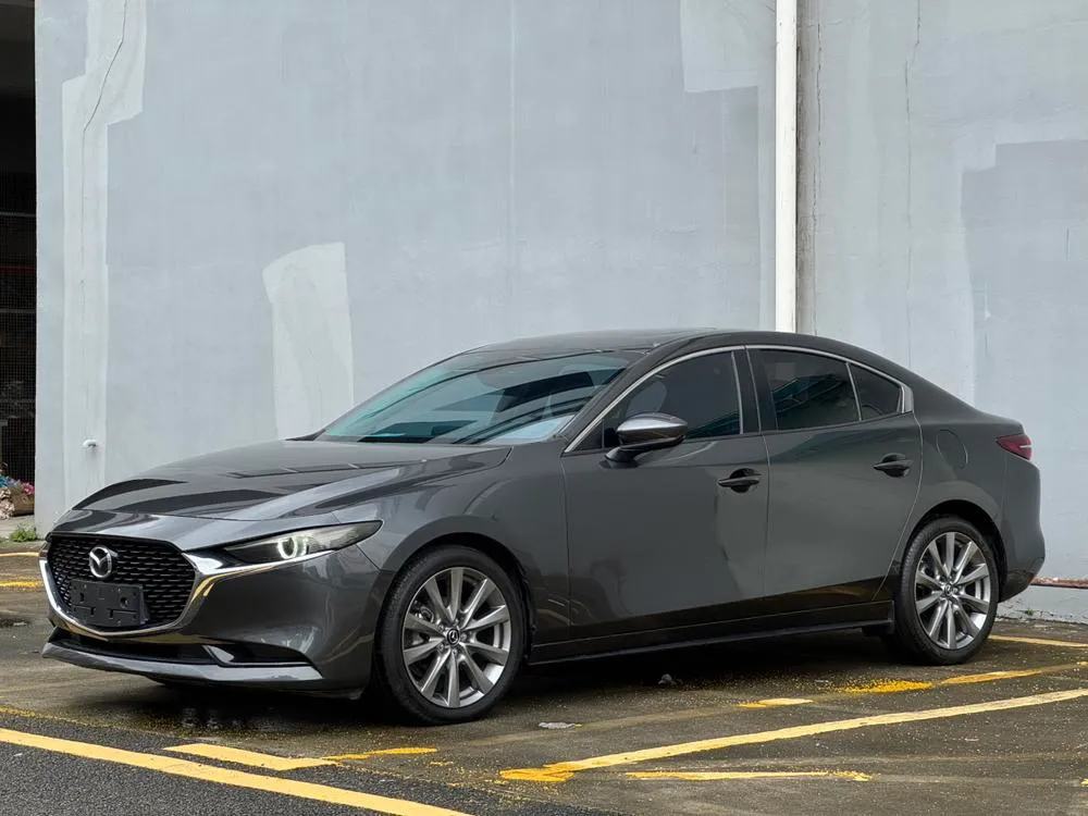 Mazda 3 Axela, 2022