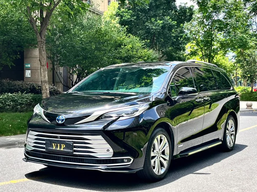 Toyota Sienna, 2023