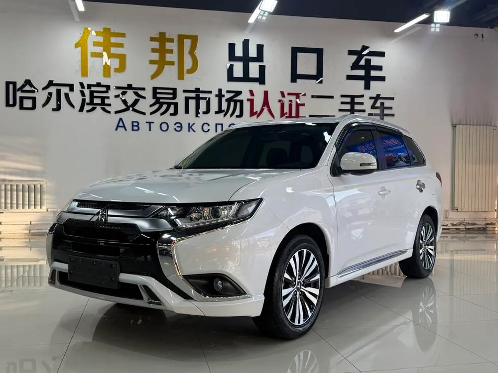 Mitsubishi Outlander, 2021