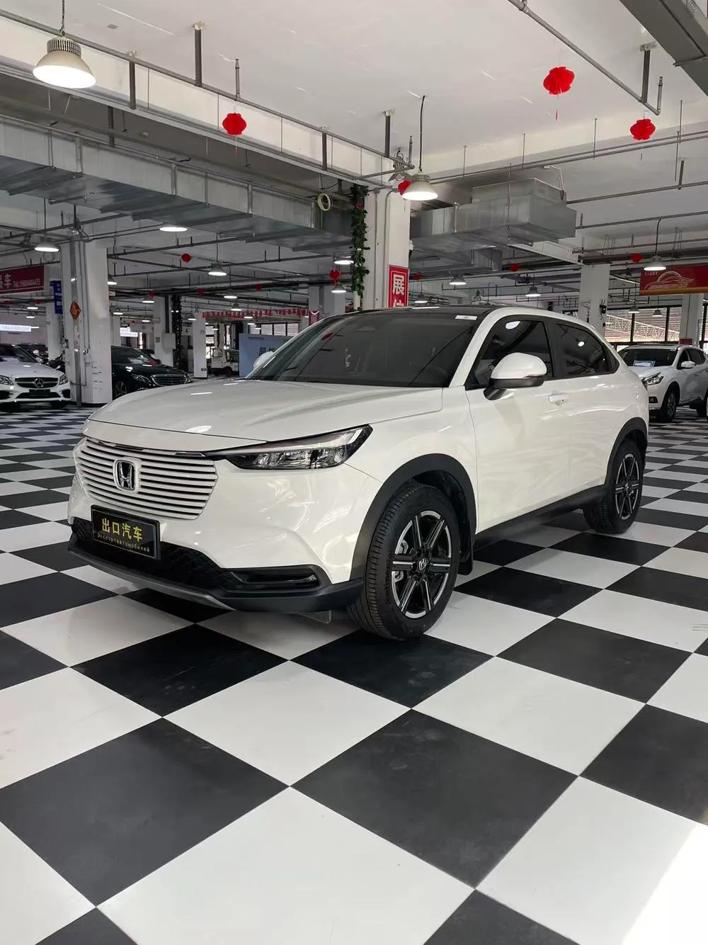 Honda Vezel 1.5L CVT Edition, 2023 — фото 1