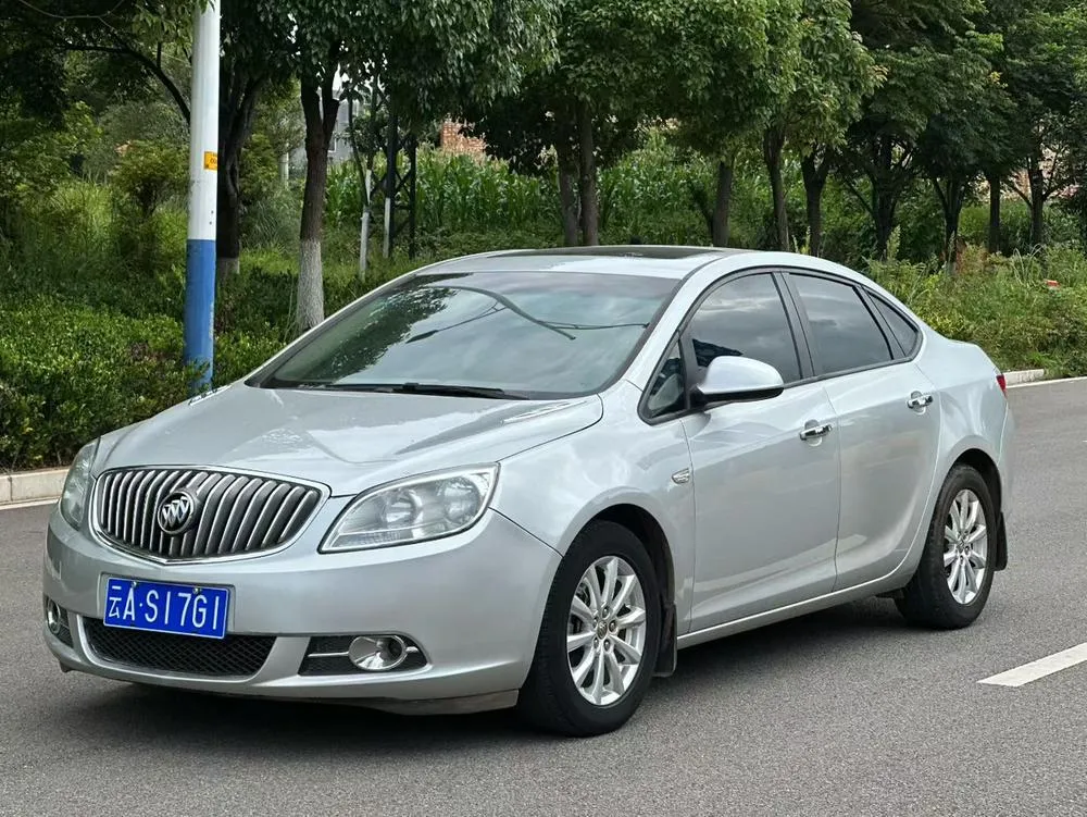 Buick Excelle, 2013