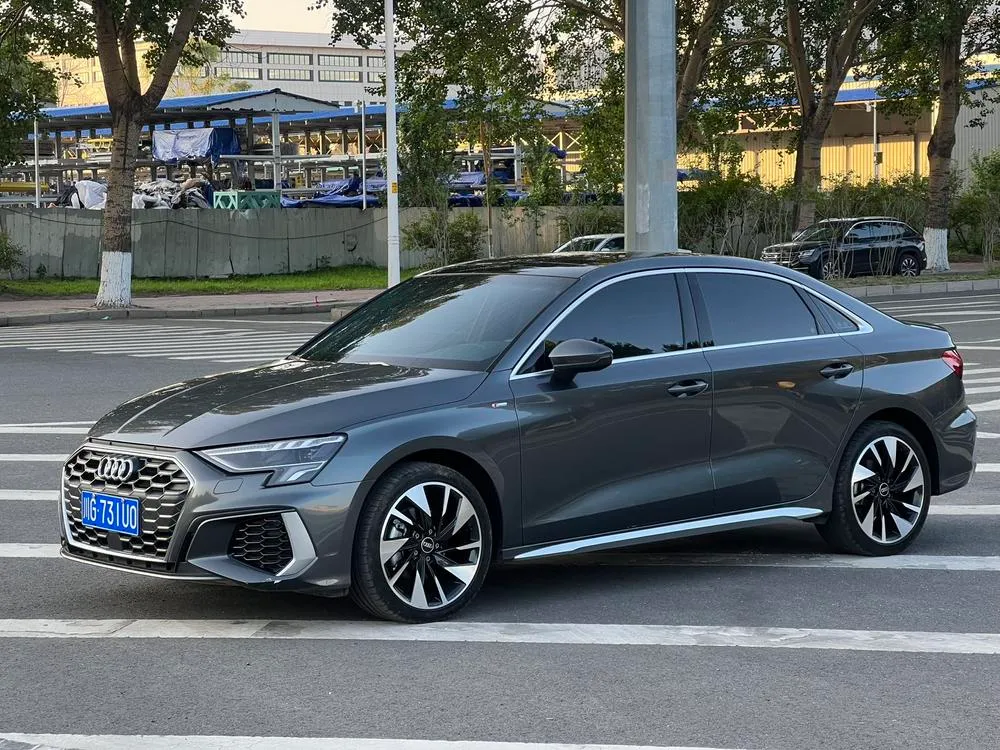 Audi A3 Facelift A3L Limousine 35 TFSI Fashion Sport Version, 2023 — фото 1
