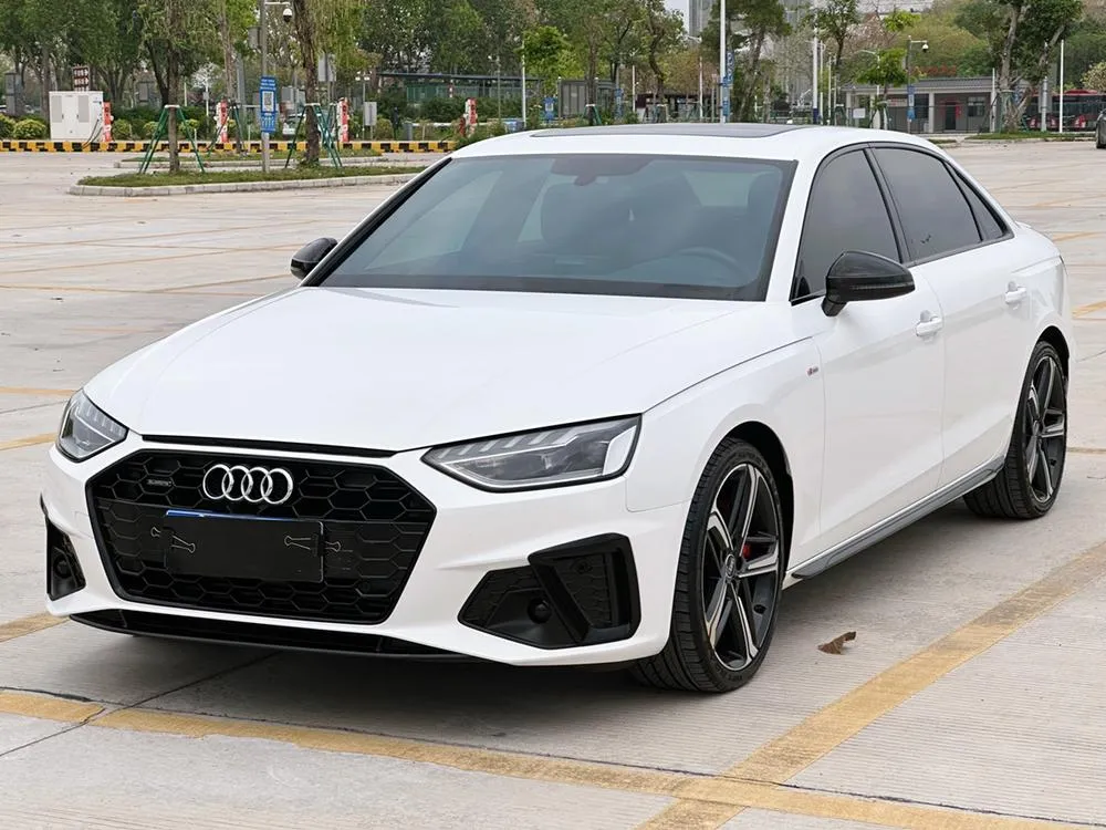 Audi A4L 45 TFSI quattro Refined Version, 2022 — фото 1