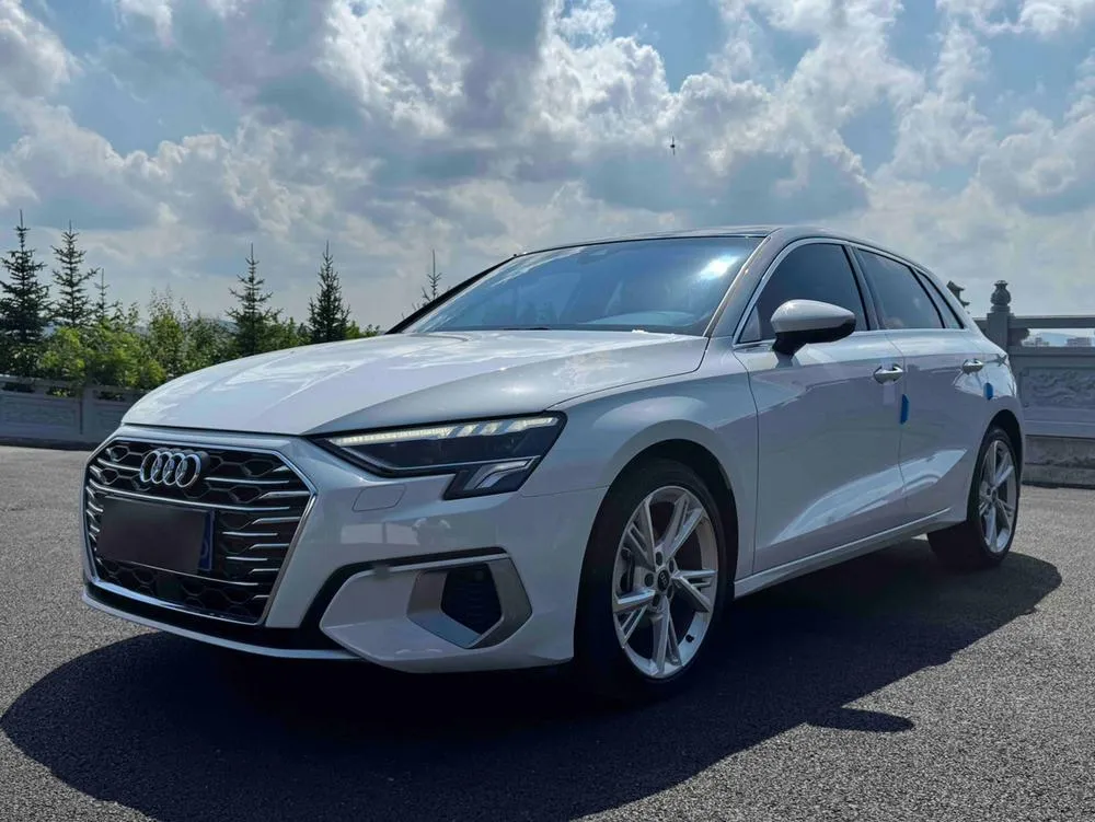 Audi A3 Sportback 35 TFSI Fashion Sport Version, 2023 — фото 1