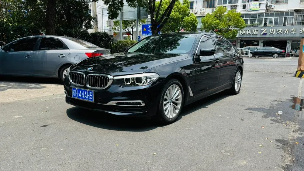 BMW 5-Series, 2019