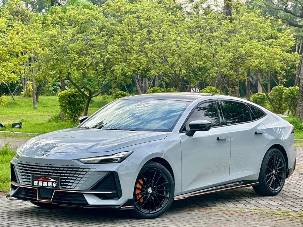 Changan UNI-V 1.5T Sport Edition, 2022 — фото 1