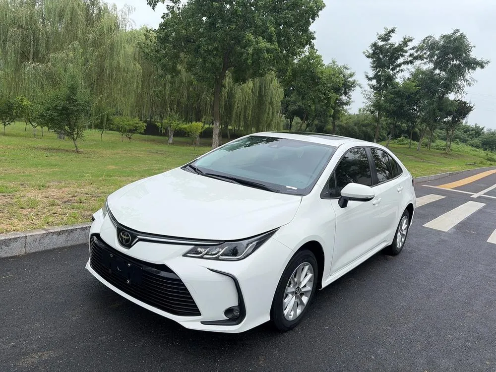 Toyota Corolla 1.2T S-CVT Elite PLUS Edition, 2021 — фото 1