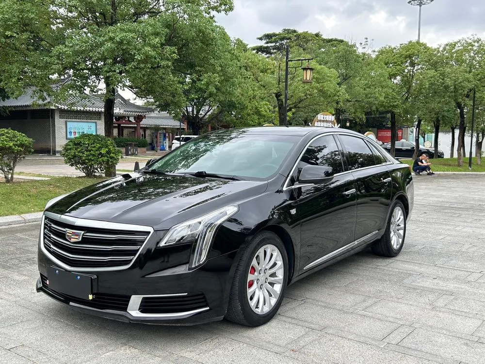 Cadillac XTS 28T Version, 2018 — фото 1