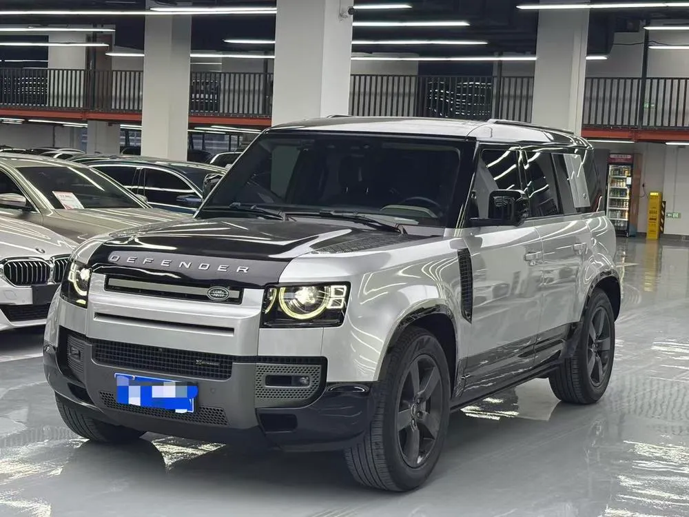 Land Rover Defender, 2022