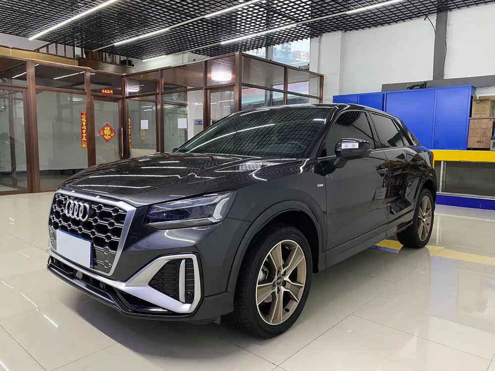 Audi Q2L, 2022