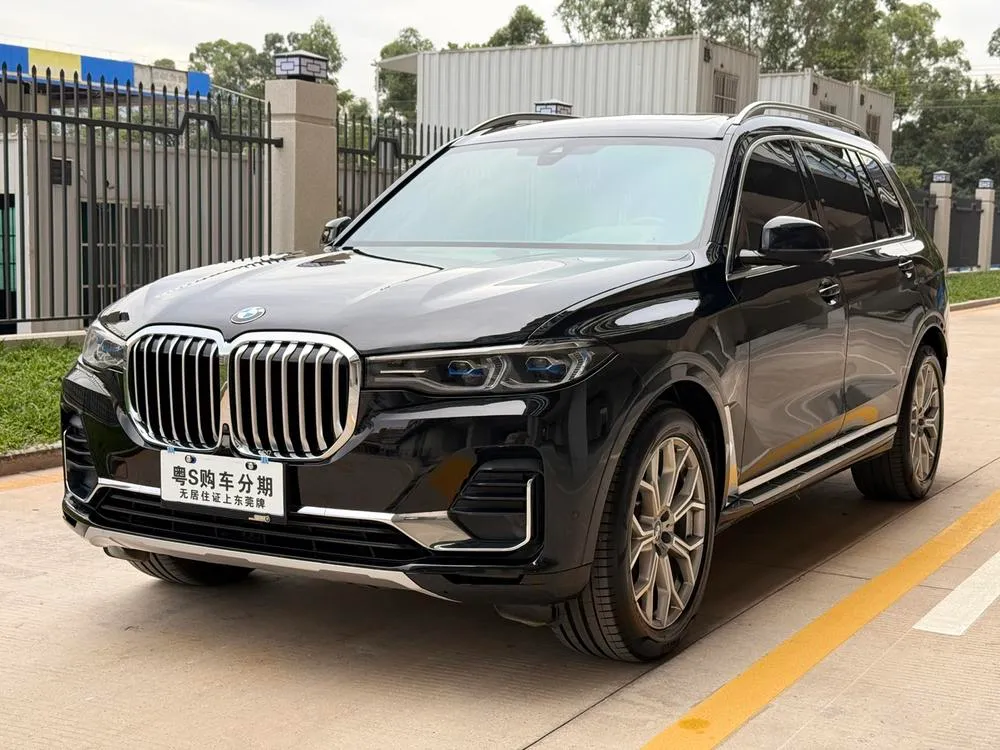 BMW X7 xDrive40i Prestige Version Luxury, 2022 — фото 1