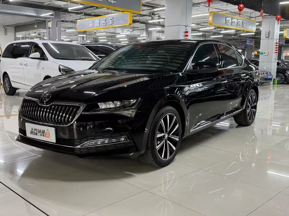 Skoda Superb, 2025