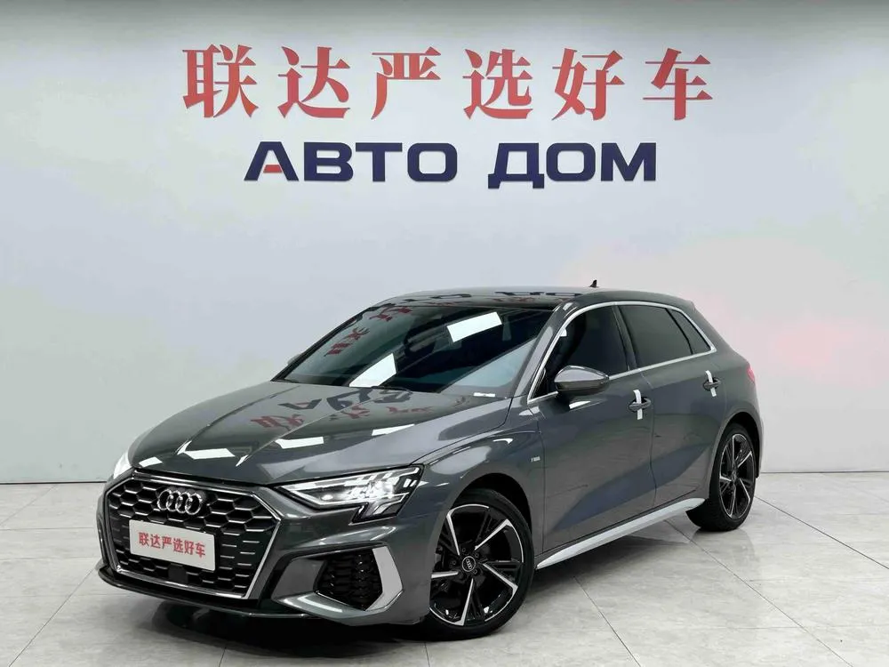 Audi A3 Facelift Sportback 35 TFSI Fashion Sport Version, 2023 — фото 1