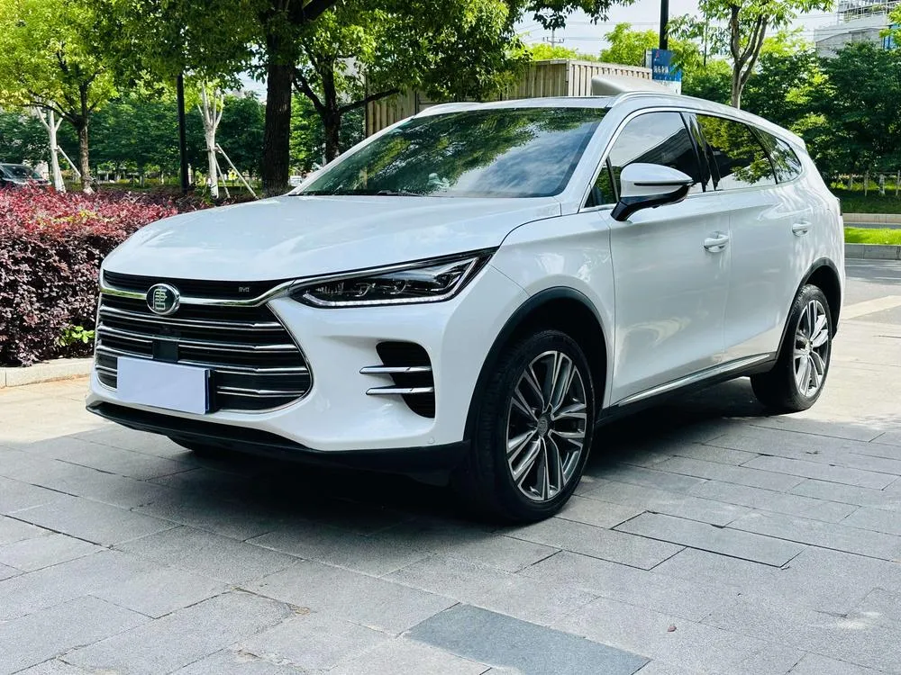 BYD Tang 2.0T Auto Smart Connected Premium Version 7 Seater CN6, 2019 — фото 1