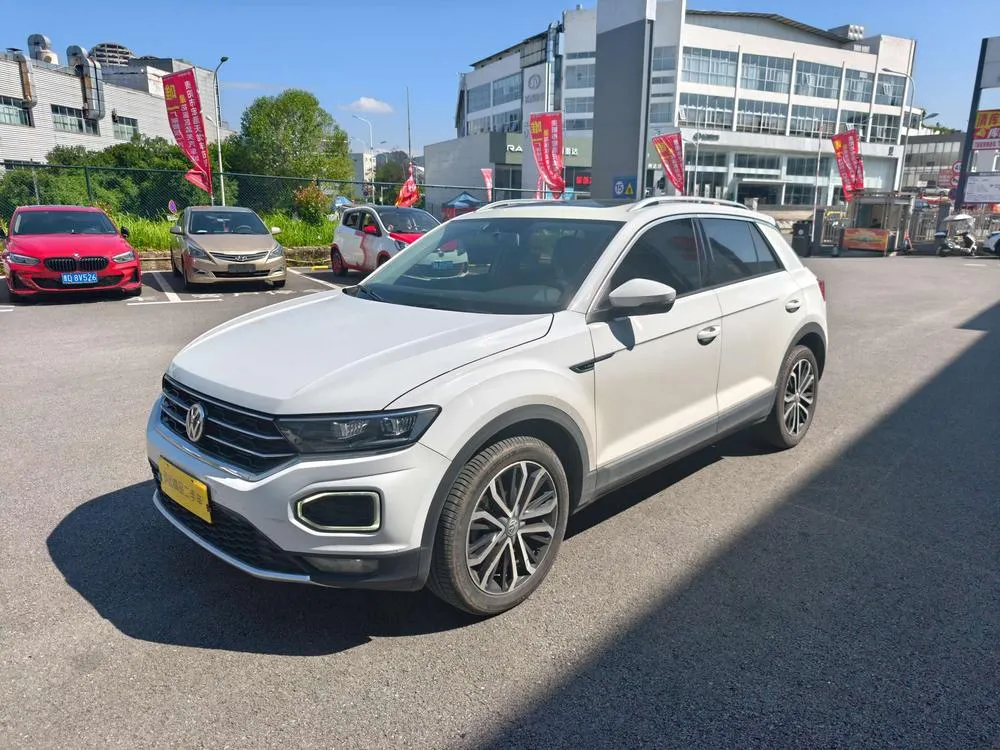 Volkswagen T-Roc 280TSI DSG 2WD Люкс нормы China VI, 2019 — фото 1
