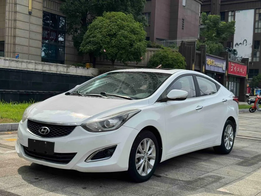 Hyundai Elantra Langdong 1.6L Auto Smart Version, 2016 — фото 1