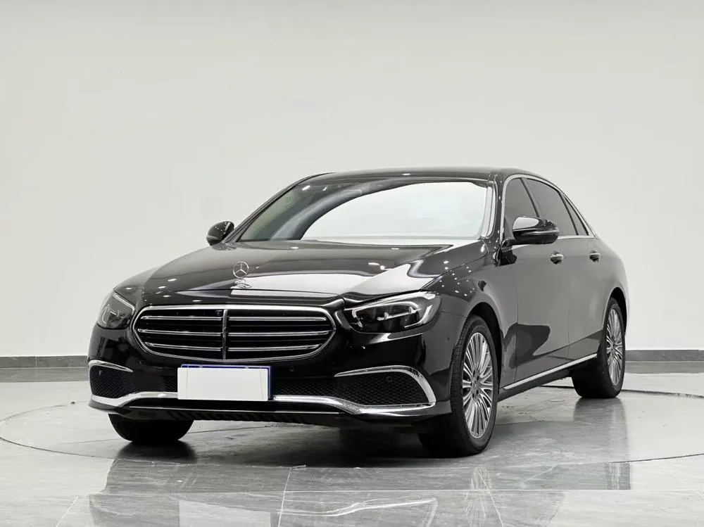 Mercedes-Benz E-Class E 300 L Luxury Version, 2023 — фото 1