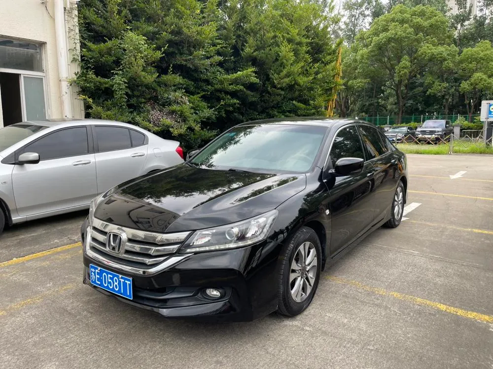 Honda Accord, 2015
