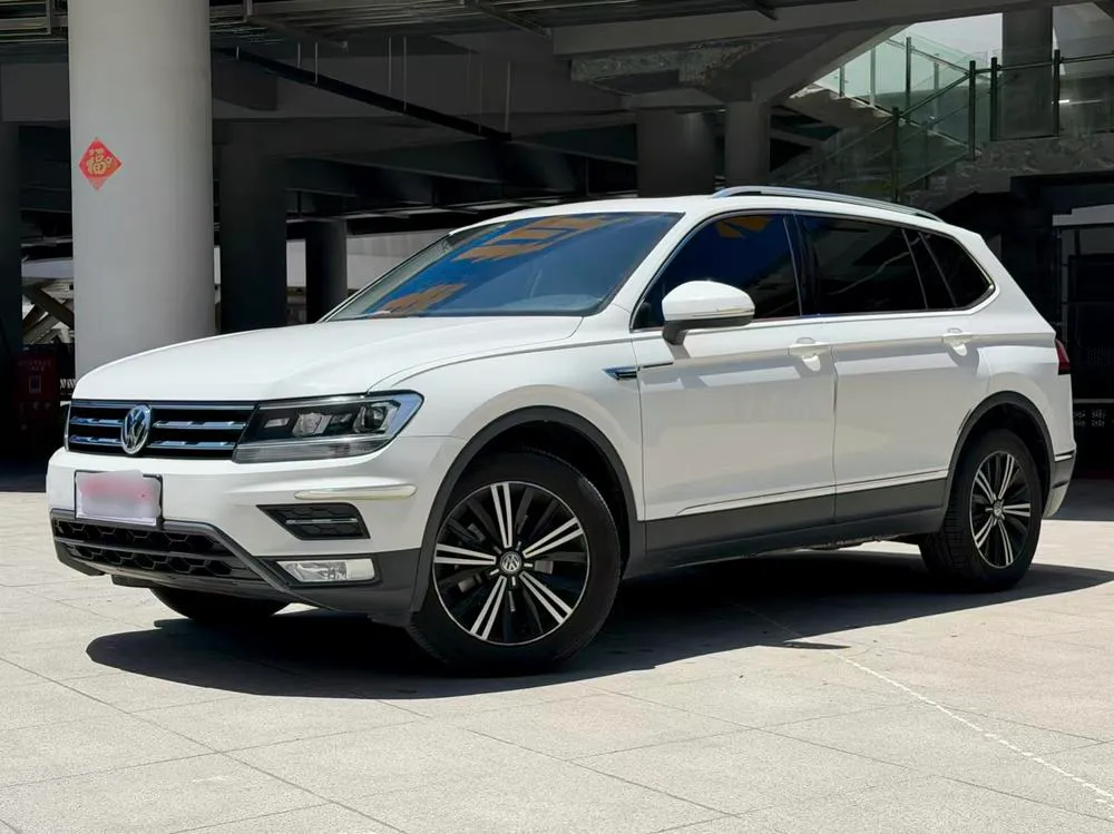 Volkswagen Tiguan L 330TSI Auto 2WD Panoramic Comfort Edition CN6, 2020 — фото 1