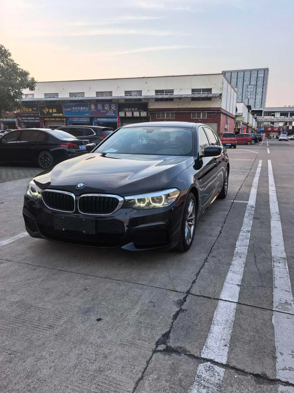 BMW 5-Series 525Li M Sport, 2020 — фото 1