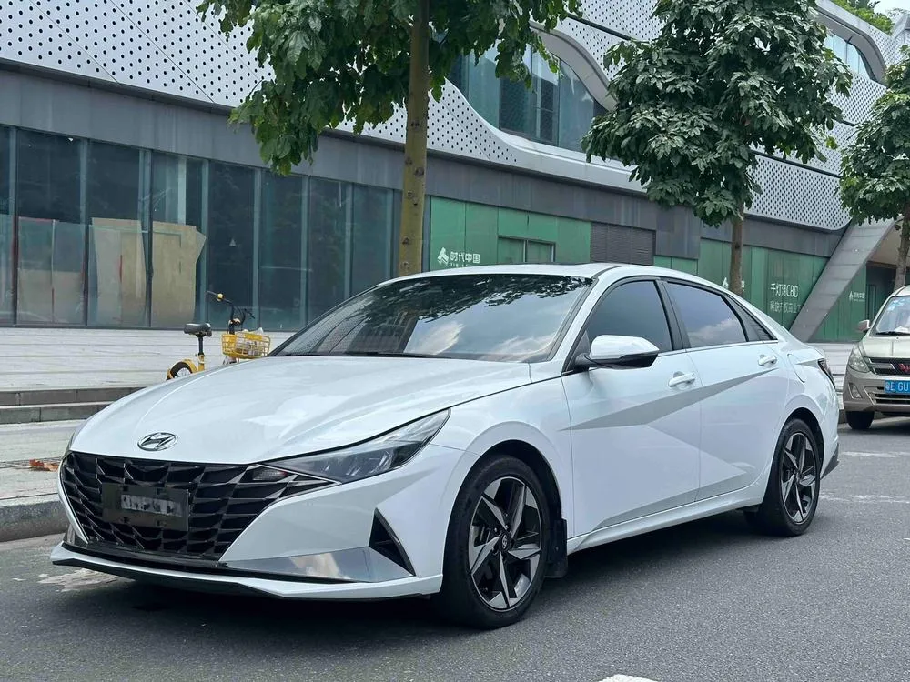 Hyundai Elantra, 2021