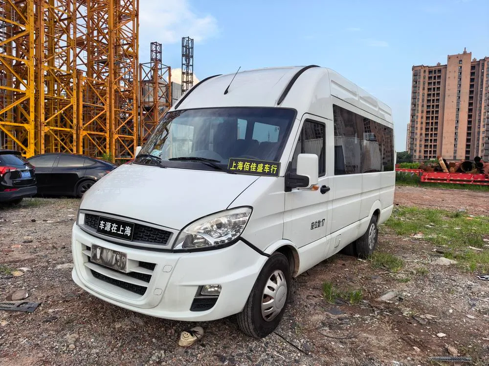 Iveco Baodi 3.0T премиум A42 микроавтобус средняя крыша 17 мест F1CE34818, 2017 — фото 1