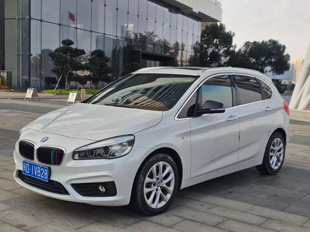 BMW 2-Series Active Tourer 220i Leading Version, 2016 — фото 1