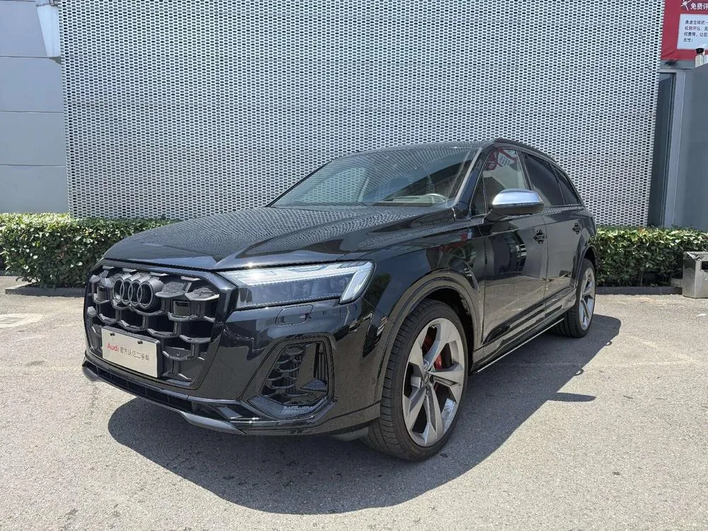 Audi SQ7, 2024