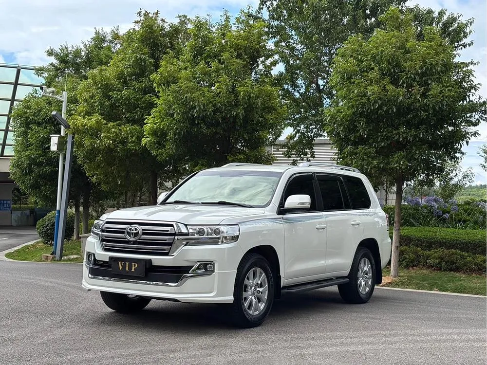Toyota Land Cruiser (Import), 2018