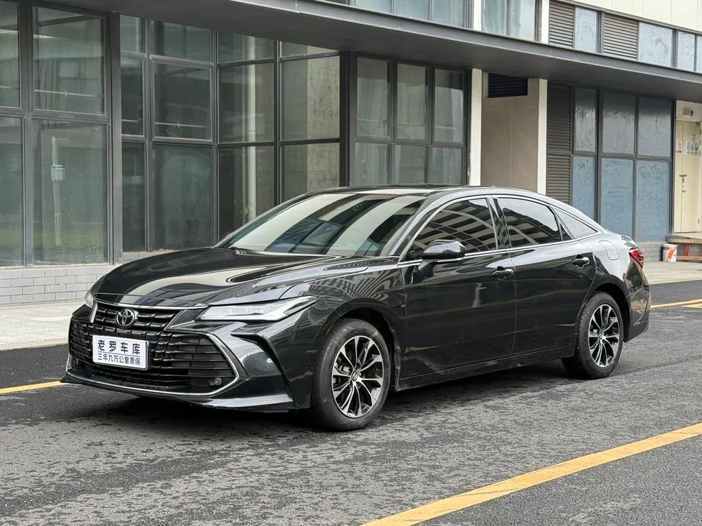 Toyota Avalon 2.0L CVT Refined Edition, 2023 — фото 1