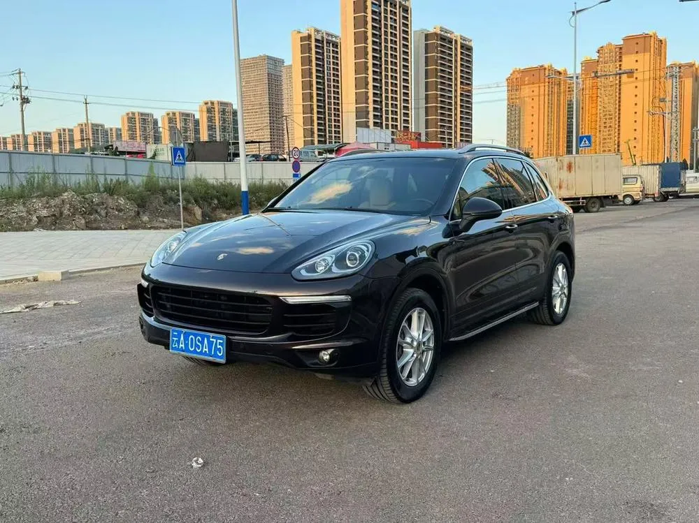 Porsche Cayenne, 2015
