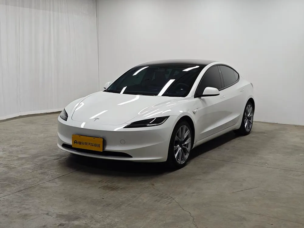 Tesla Model 3 Long Range AWD Edition, 2023 — фото 1