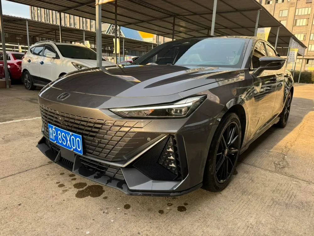 Changan UNI-V 1.5T Sport Edition, 2023 — фото 1