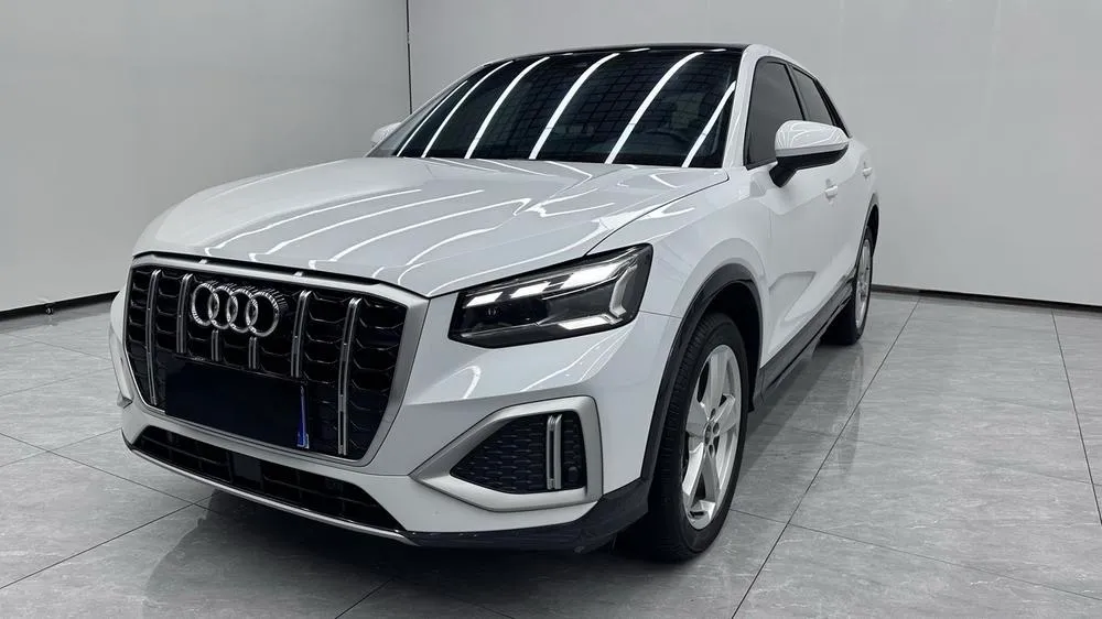 Audi Q2L, 2022