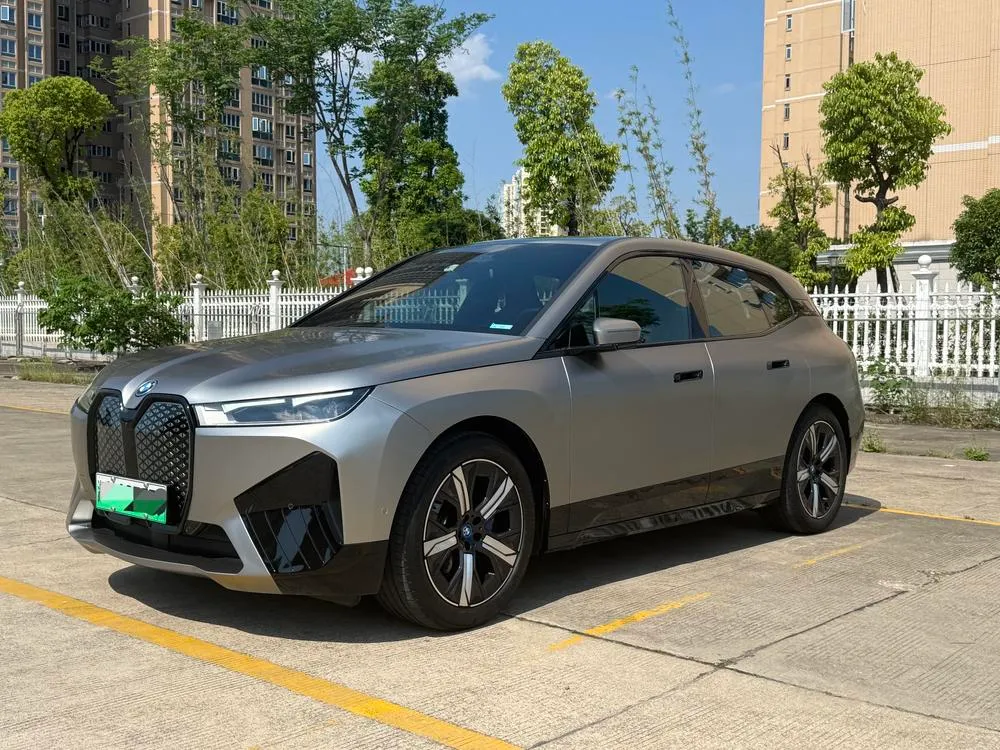 BMW iX, 2022
