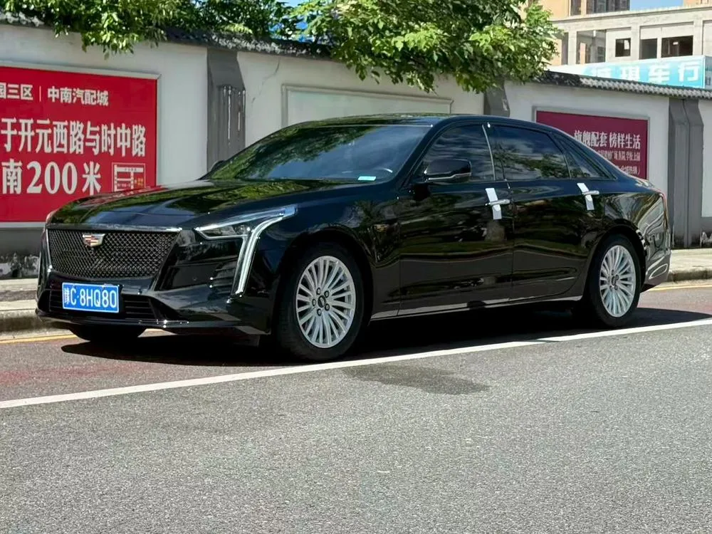 Cadillac CT6 28T Luxury Version, 2022 — фото 1