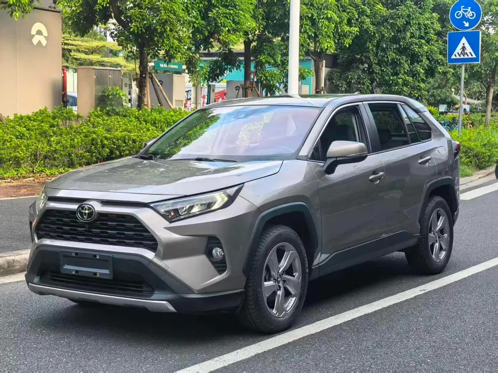 Toyota RAV4 2.0L CVT 2WD Style Edition, 2021 — фото 1